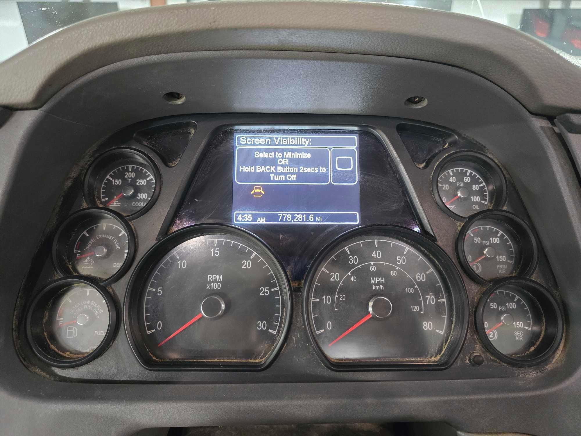 2014 Peterbilt 579 Day Cab Truck Tractor