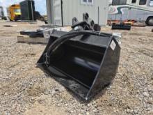 NEW/UNUSED 2025 FUTURE 24 Inch Tilting Excavator Bucket