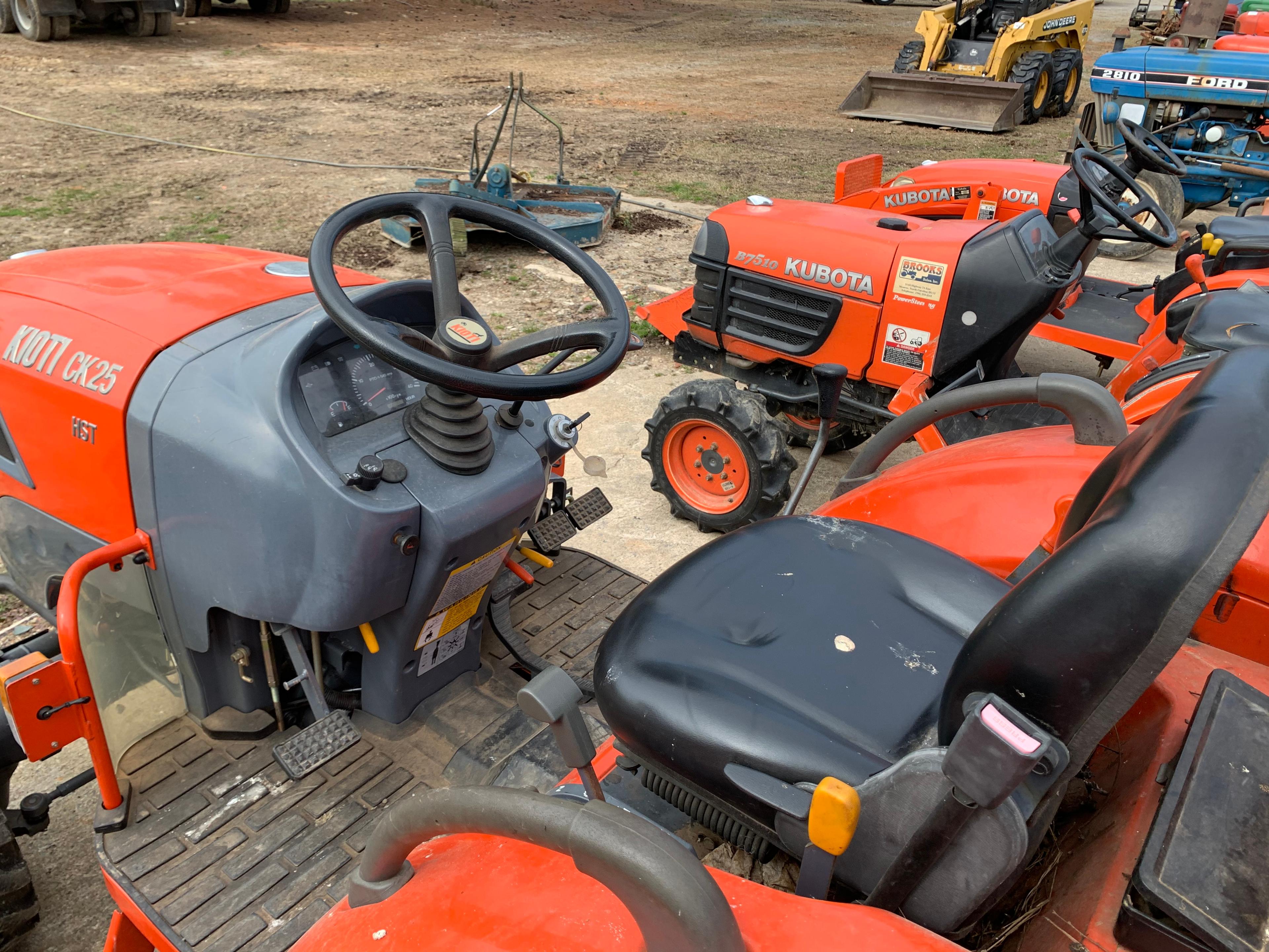 Kioti CK25 HST Tractor