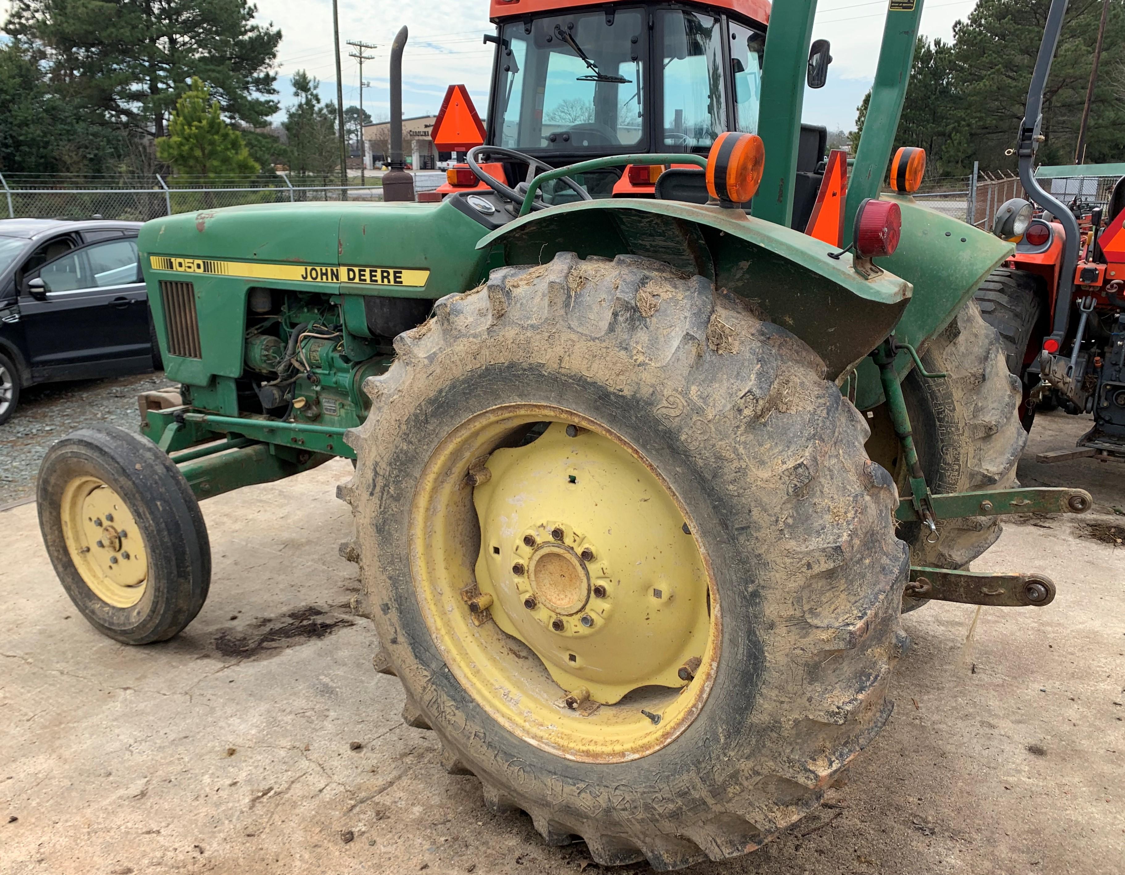 John Deere 1050 Tractor