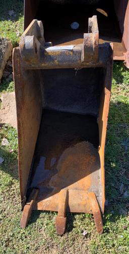 18" Bucket