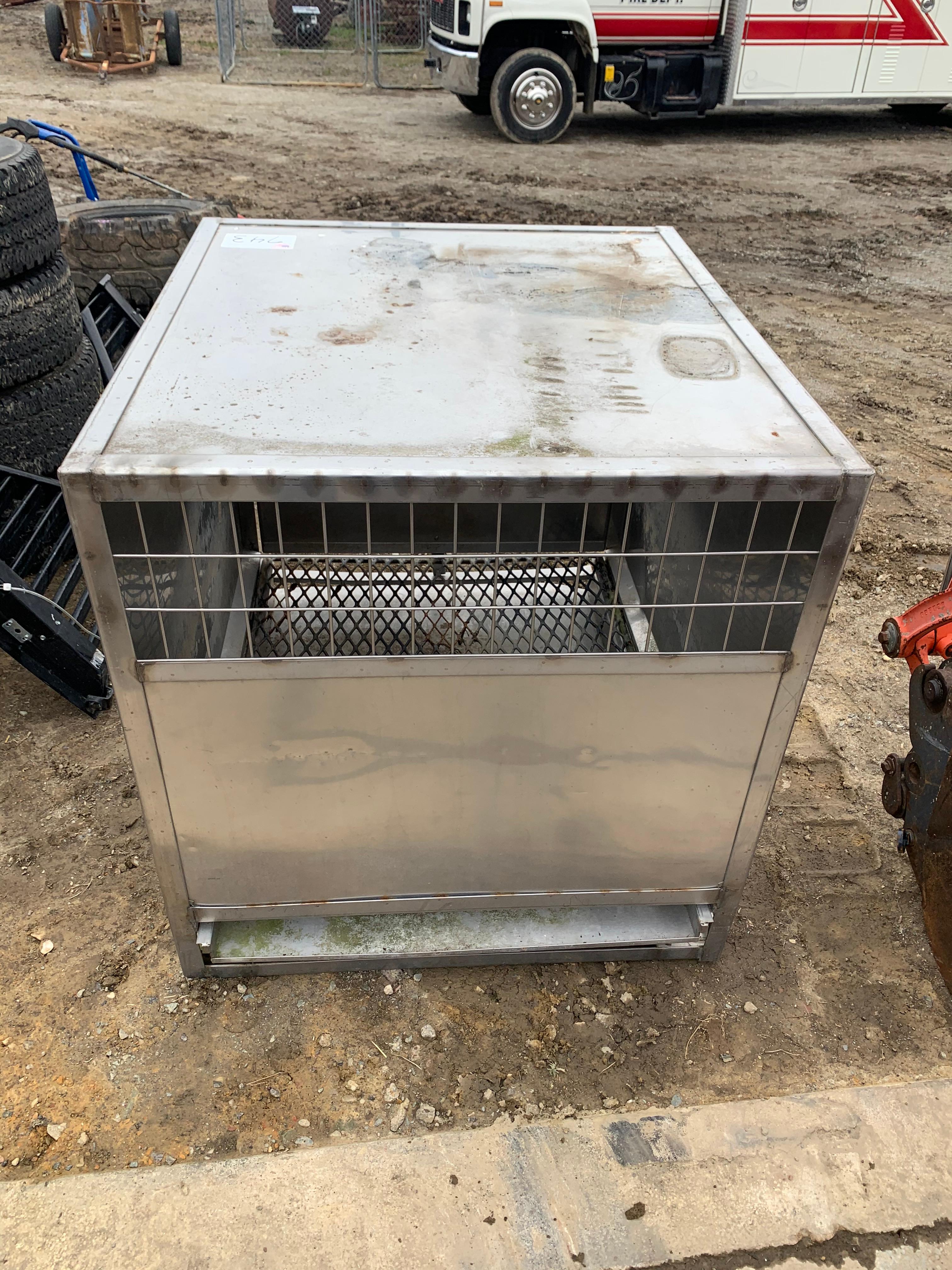 Stainless Dog Box 3x3