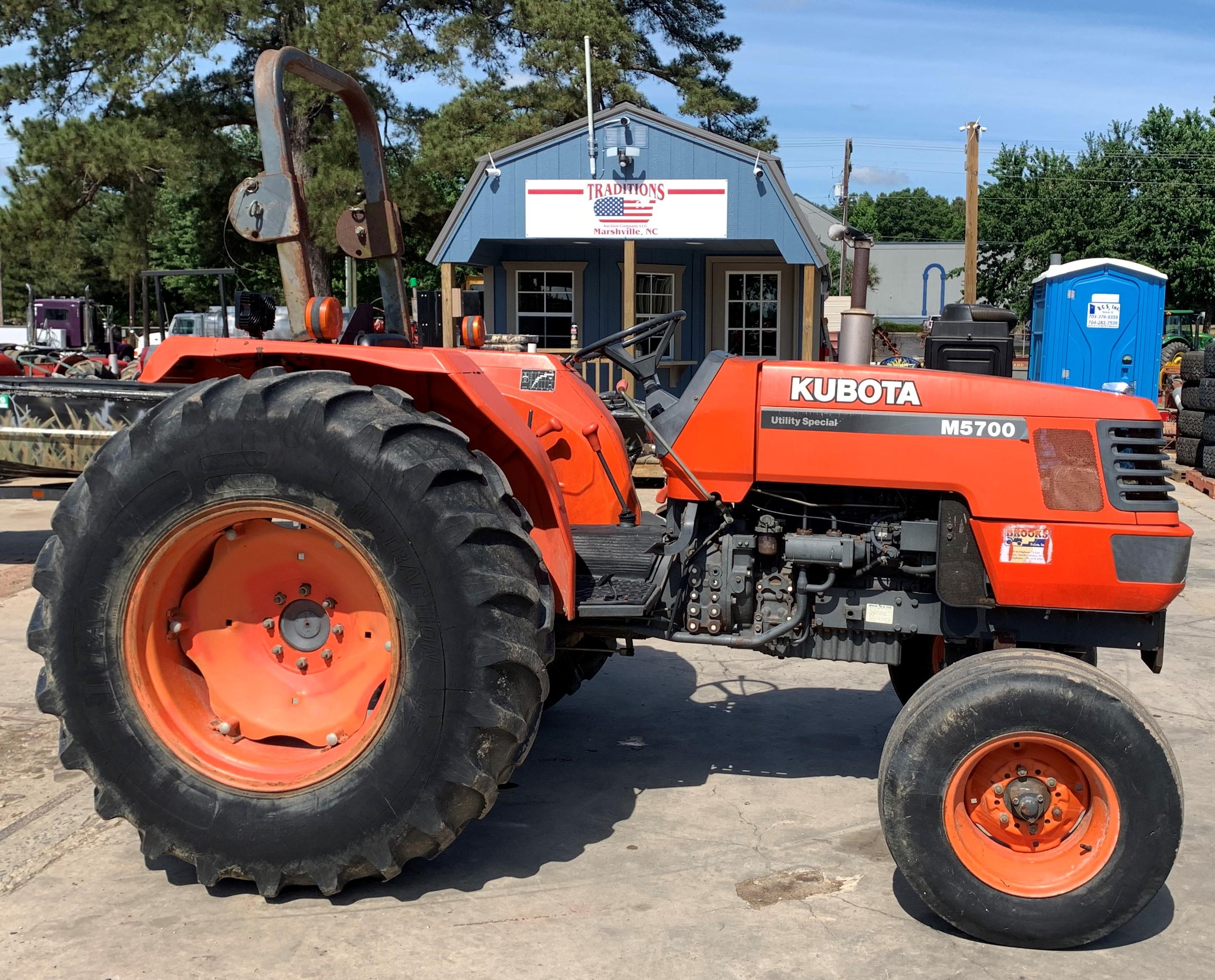 Kubota M5700 Utility Special