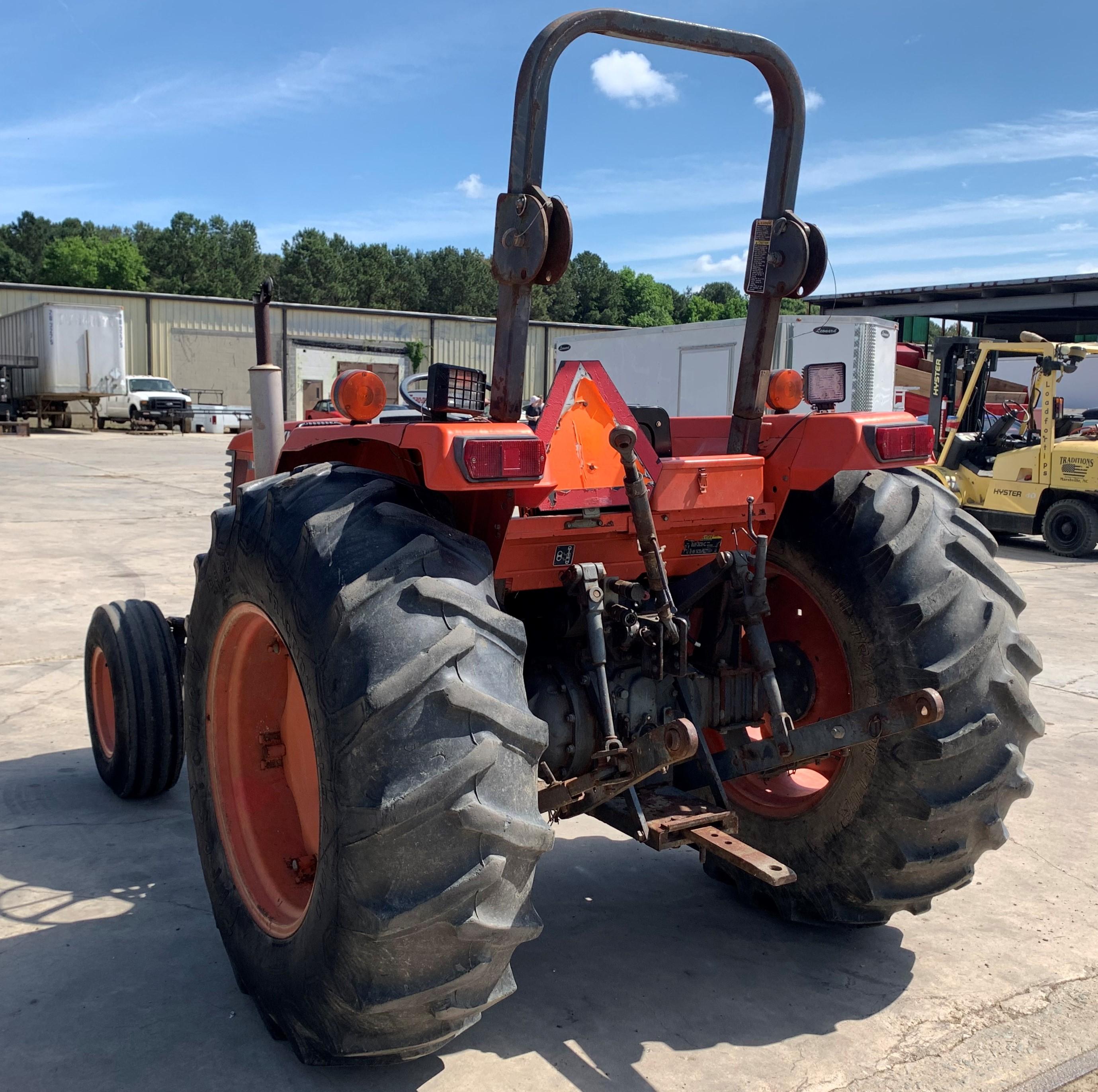 Kubota M5700 Utility Special