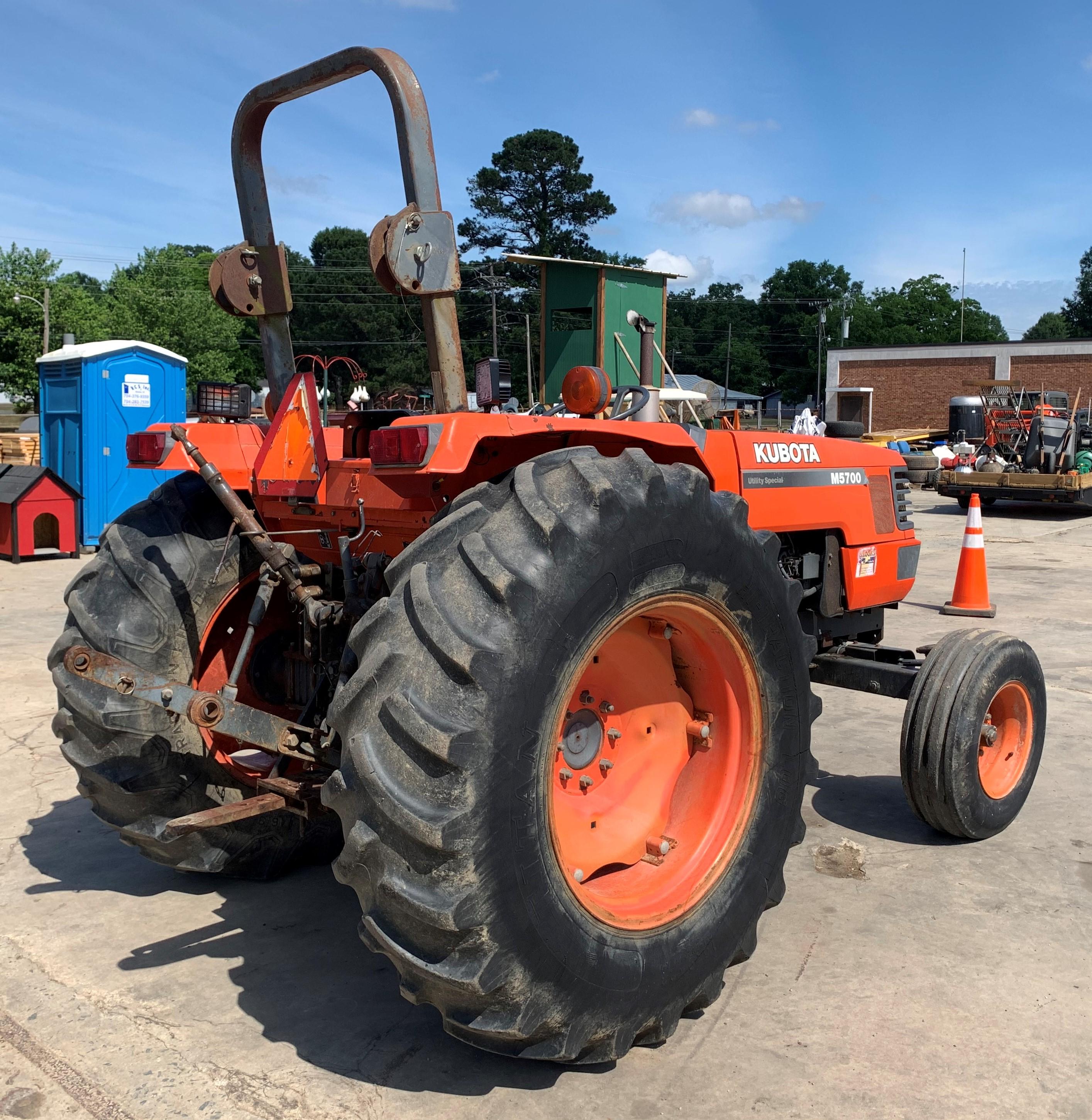 Kubota M5700 Utility Special
