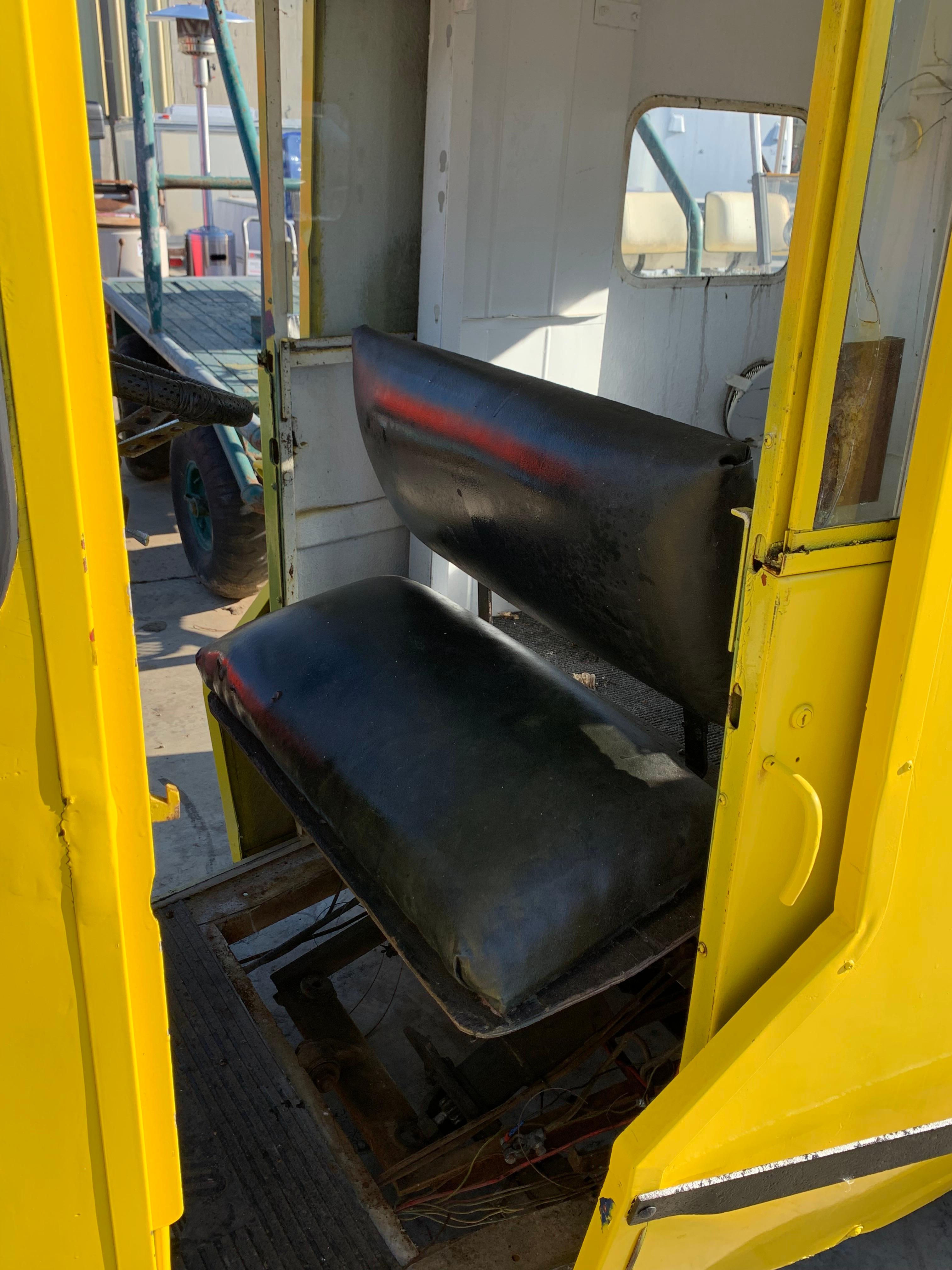 3 Wheel Mail Car