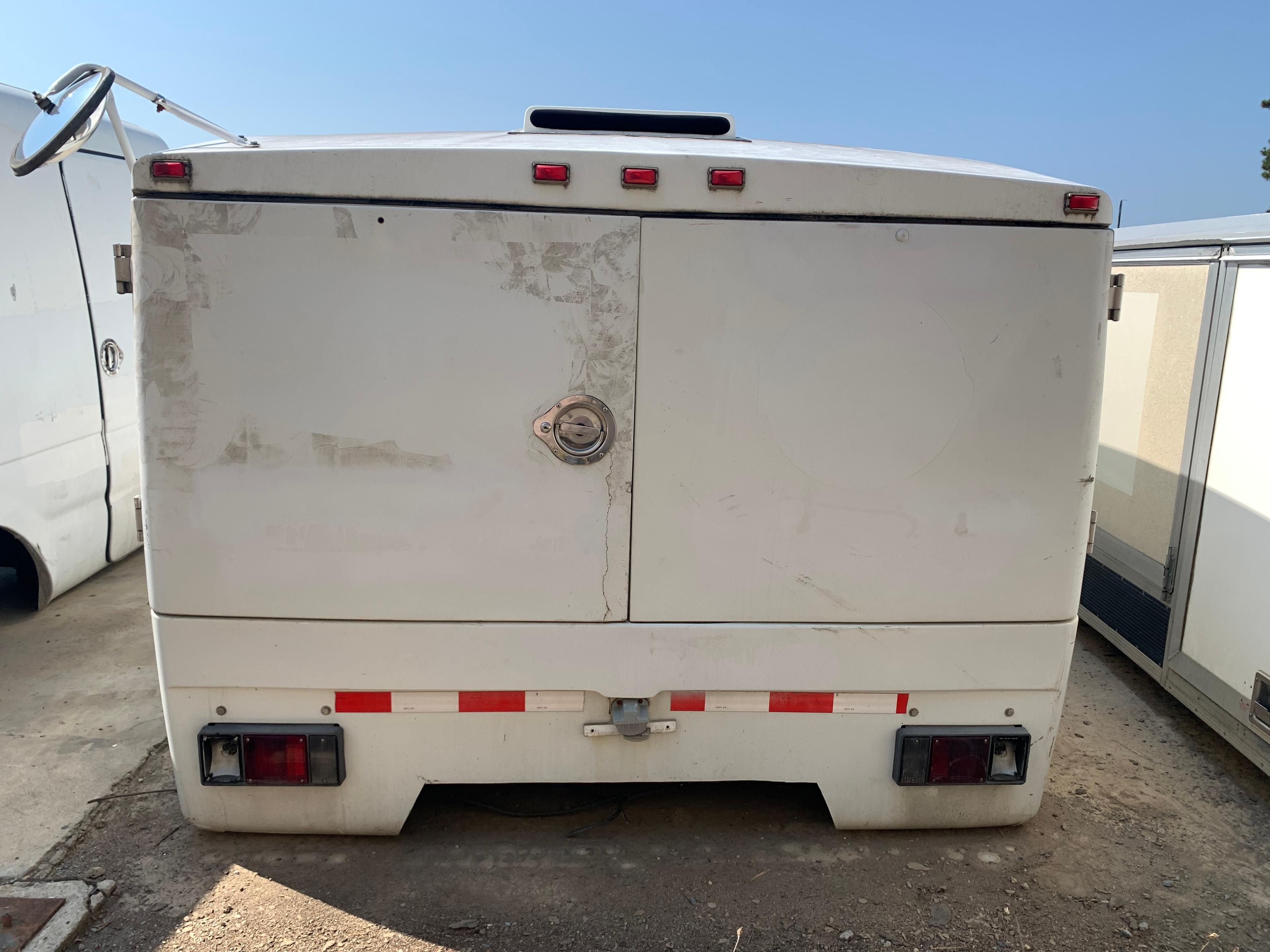 Pest Control Service Bed with Hoses & Reels