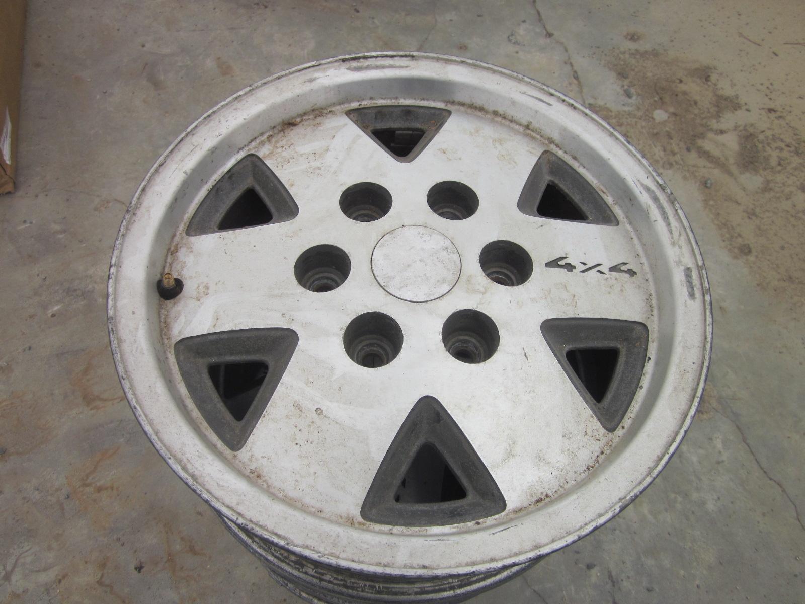 Set of 4 Chevrolet 6 Lug Wheels