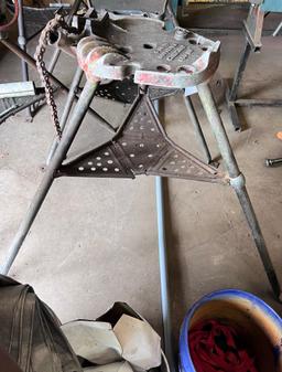 Ridgid 450 portable tristand