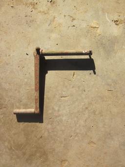 Cletrac hand crank