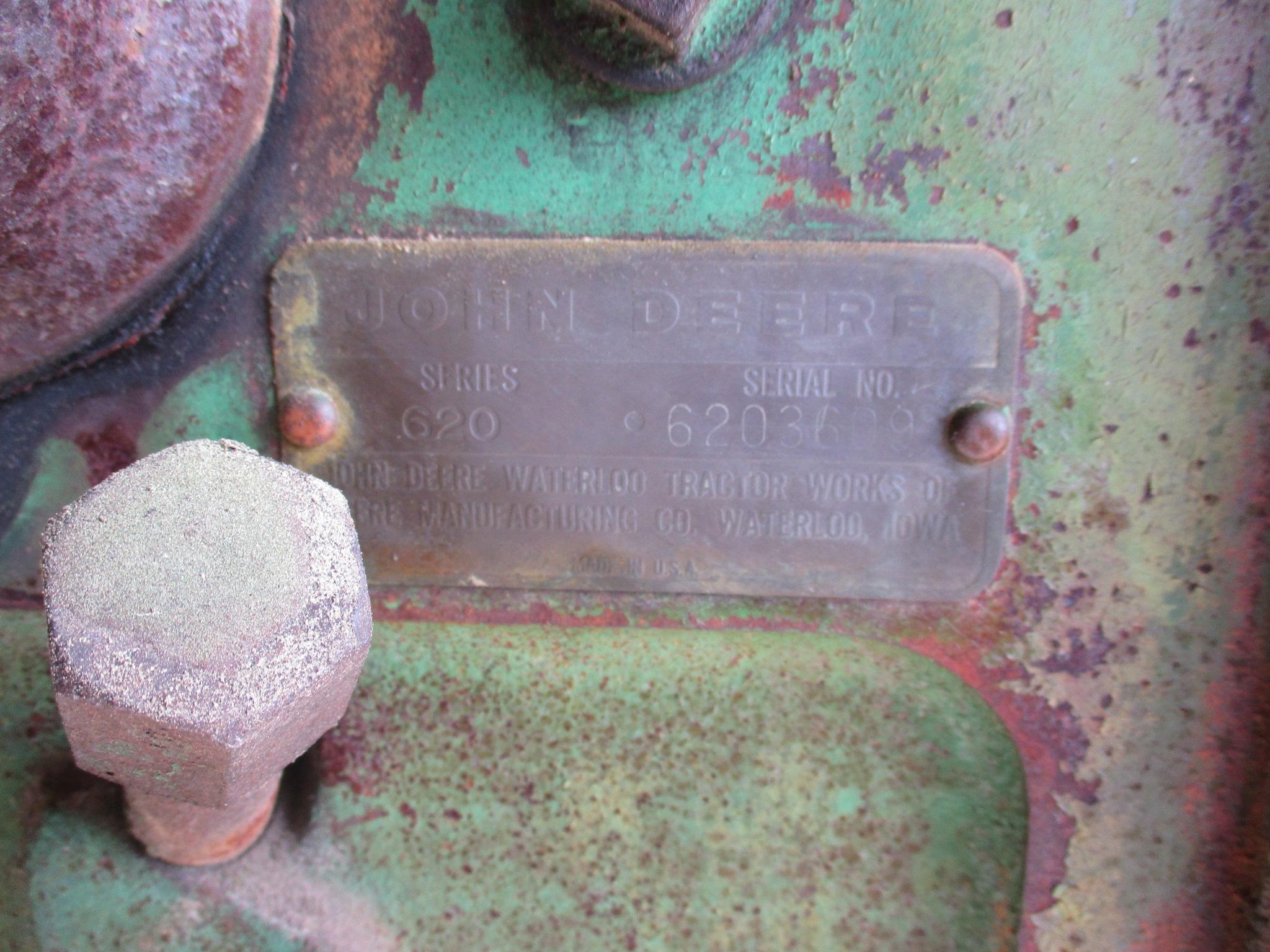 John Deere 620 Tractor