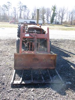 Massey Ferguson135 Diesel Tractor wFrontend Loader