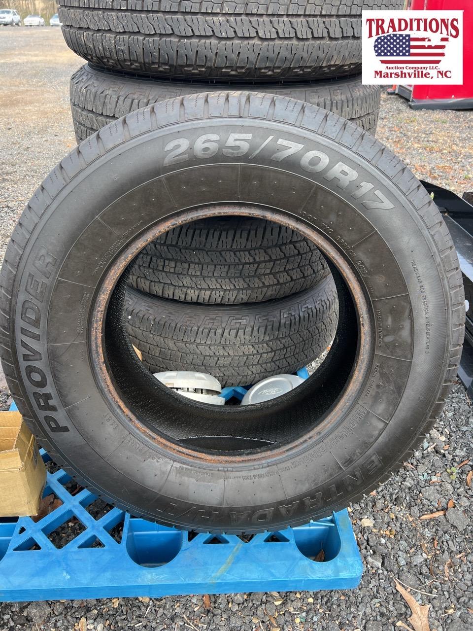 Set of 4 Ford Wheels with Tires