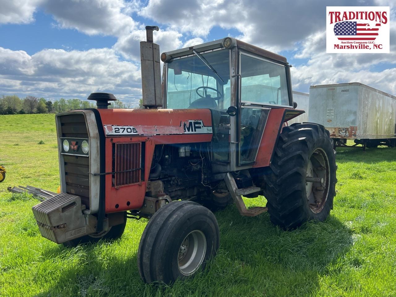 Massey Ferguson 2705