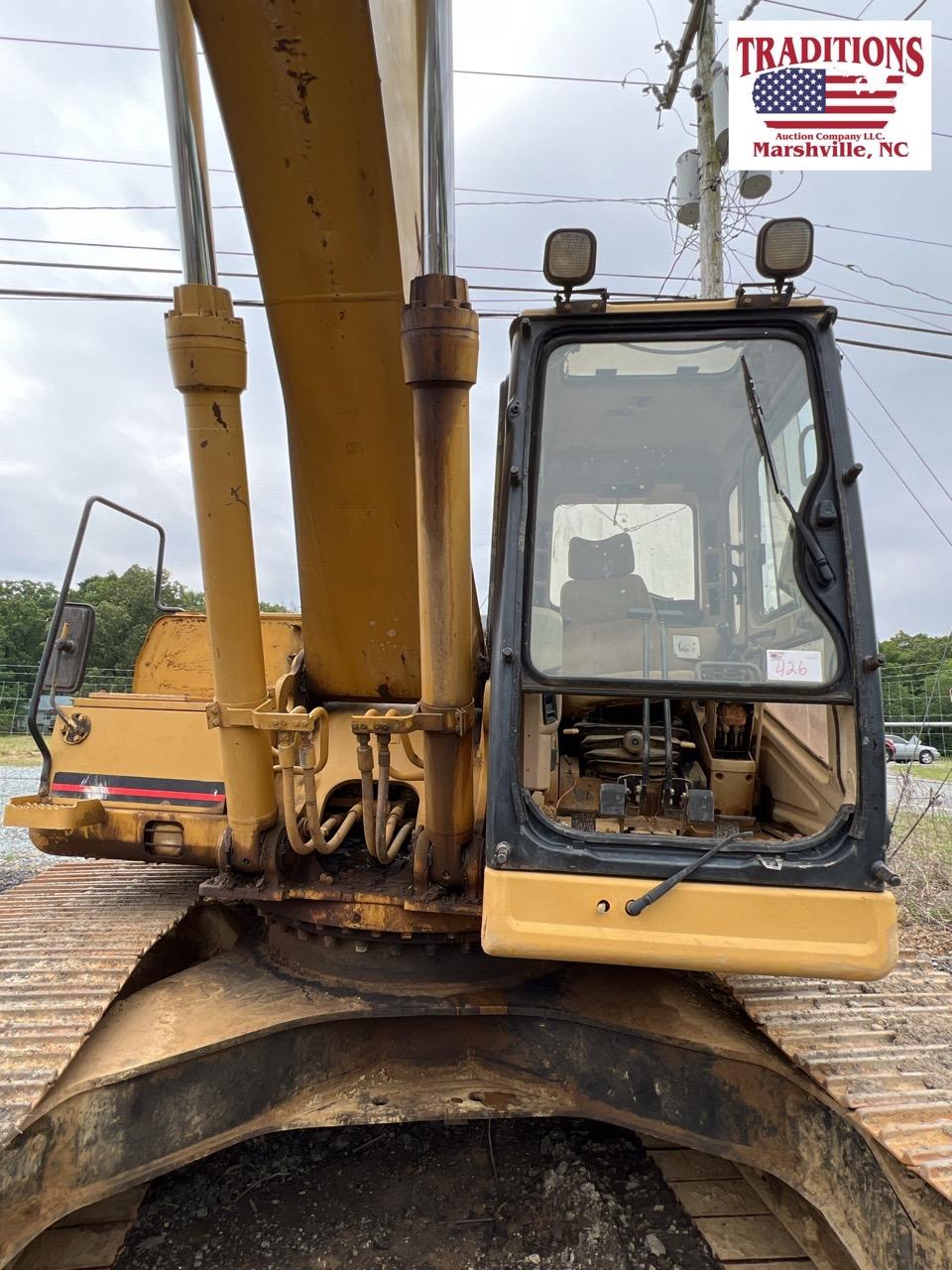 CAT 322L Excavator