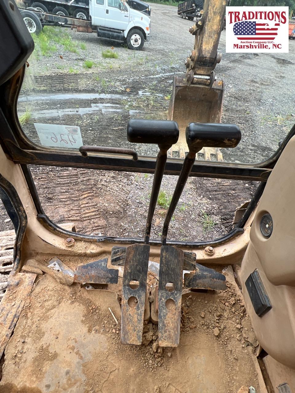 CAT 322L Excavator