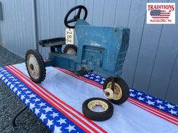 ERTL Pedal Tractor