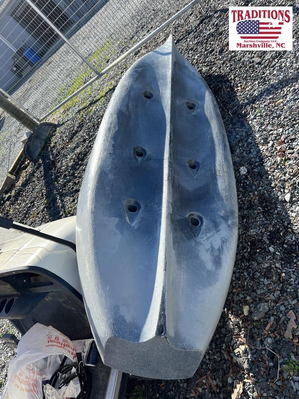 10ft Ascend Canoe