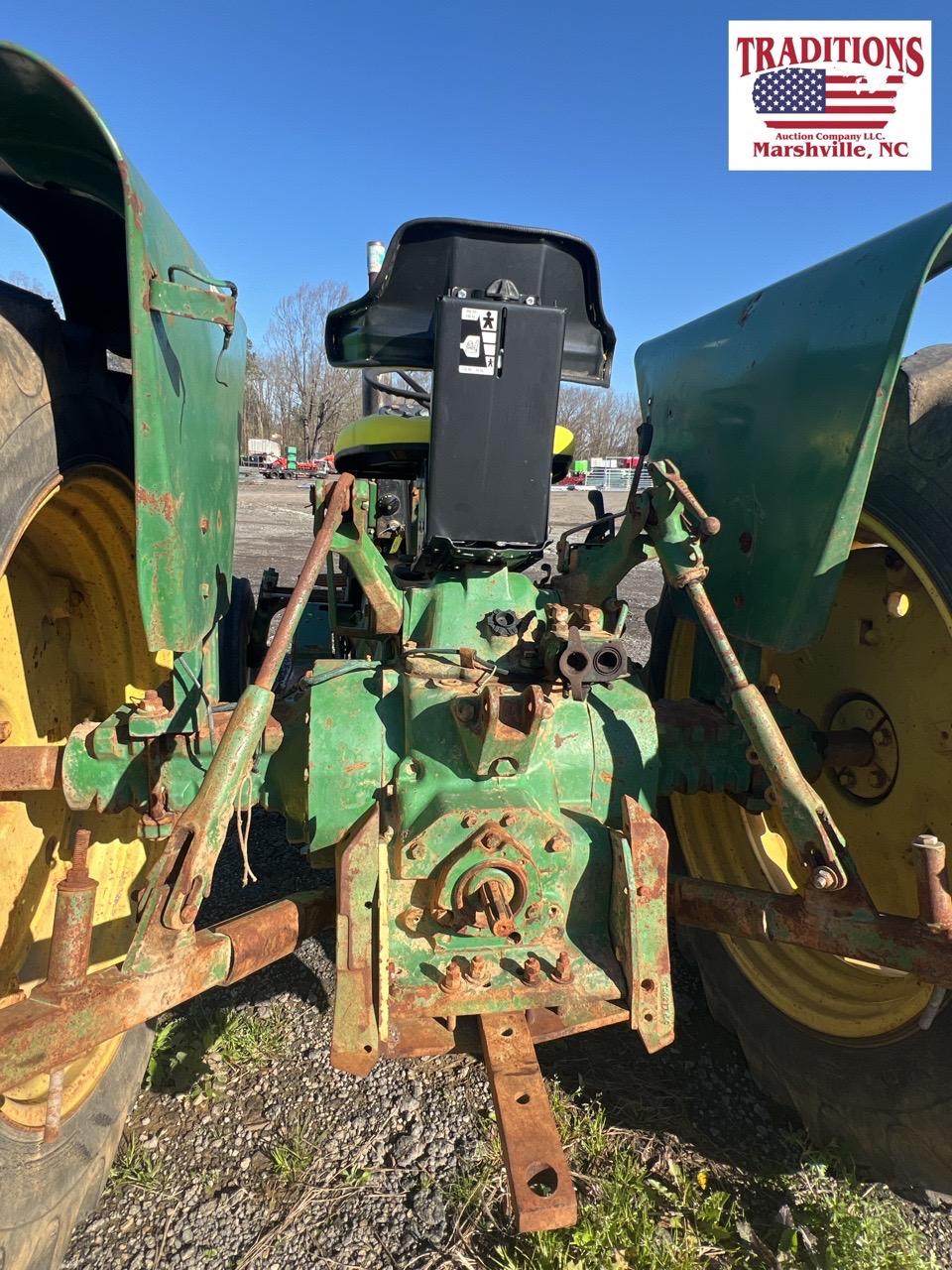 John Deere 2640 Tractor