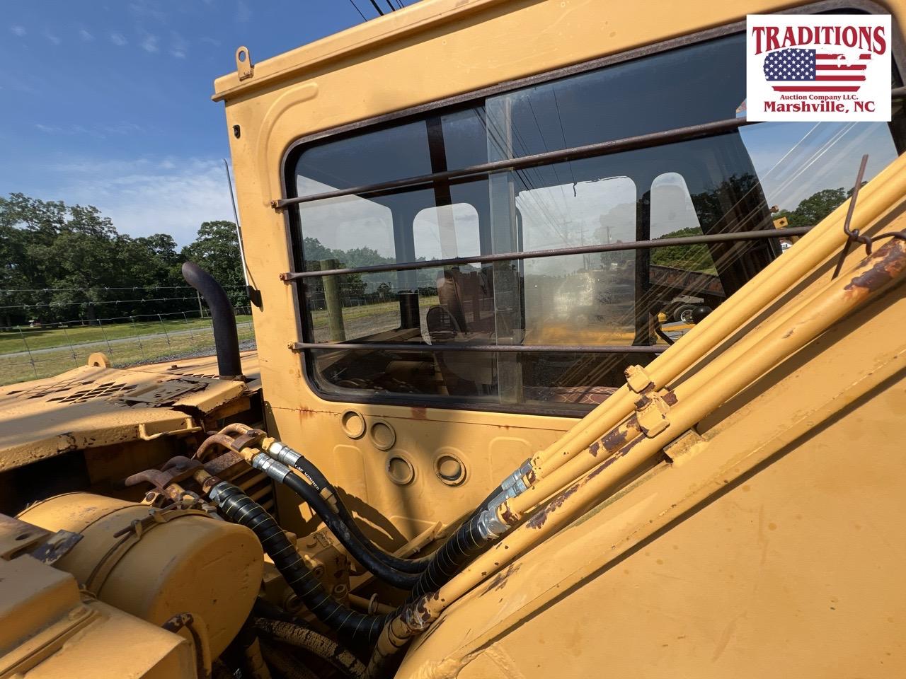 Caterpillar E70 Excavator