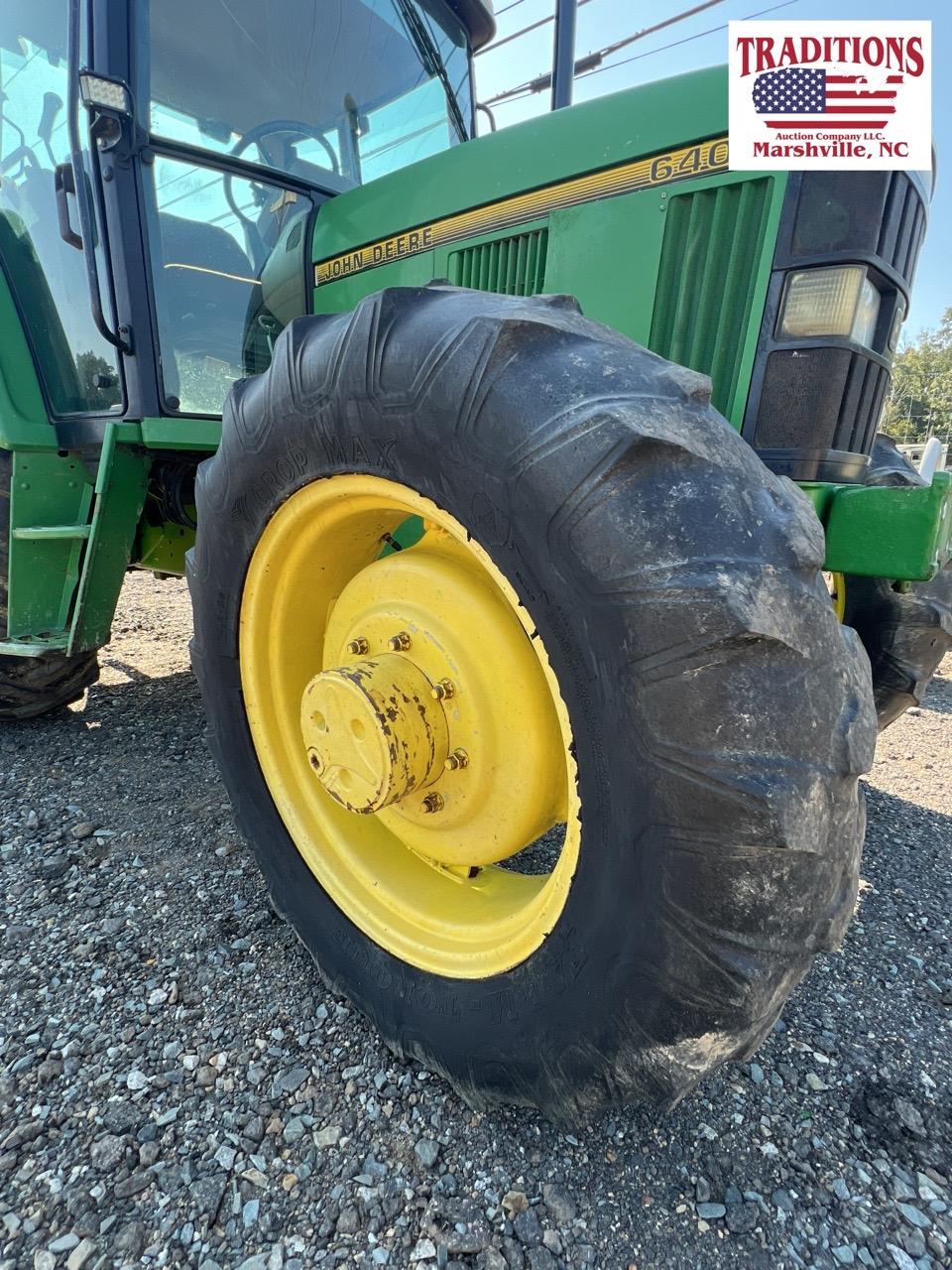 John Deere 6400 4WD Tractor