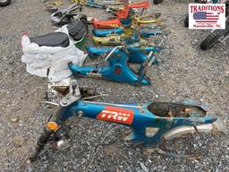 Mixed Lot of Honda Trail 70 Frames & Parts