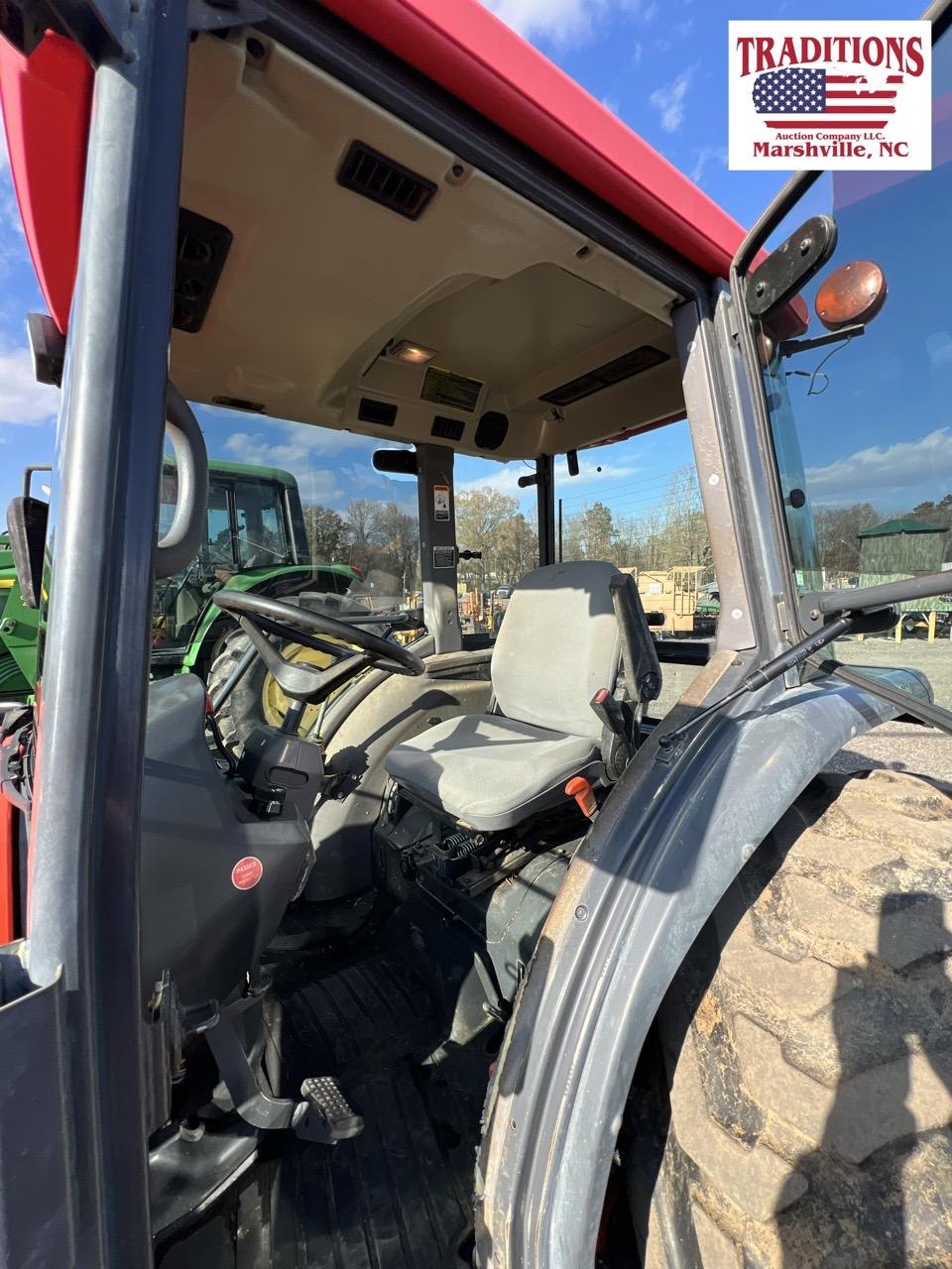 Kubota L5030 4x4 HST with LA853 Loader