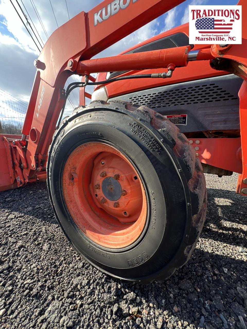 Kubota L5030 4x4 HST with LA853 Loader