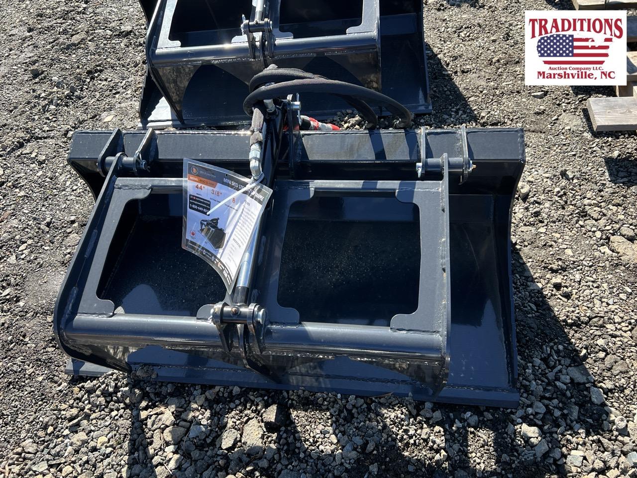 Wolverine 44" Stump Grapple Bucket