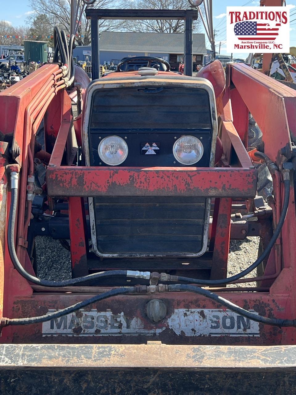 Massey Ferguson 253 with 232 Loader