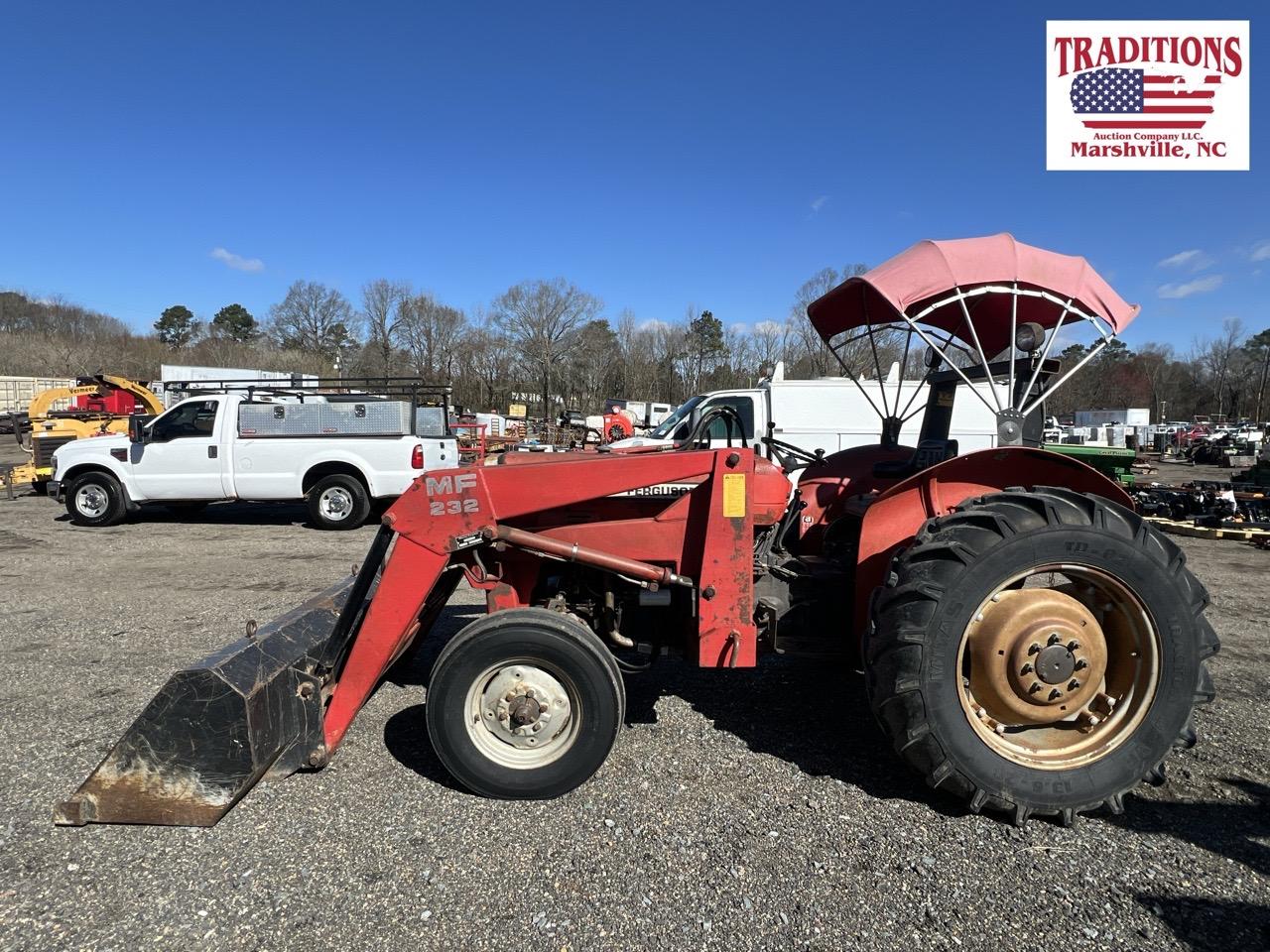 Massey Ferguson 253 with 232 Loader