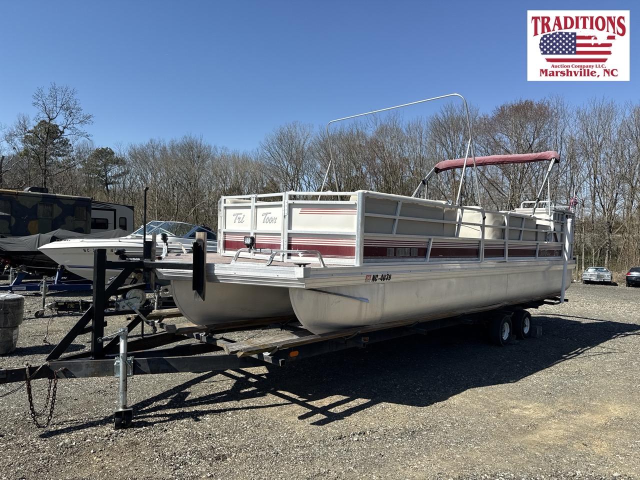 1992 JC Mfg 26ft TriToon 266 Boat HULL E292