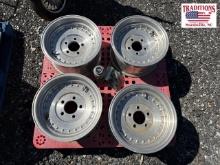 Set of 4 5 Lug Aluminum Wheels w Center Caps