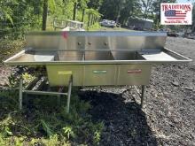8.5 ft 3 Bay Stainless Sink w Legs