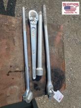 2 3/4" Ratchets and 1" Pull Bar with Extension
