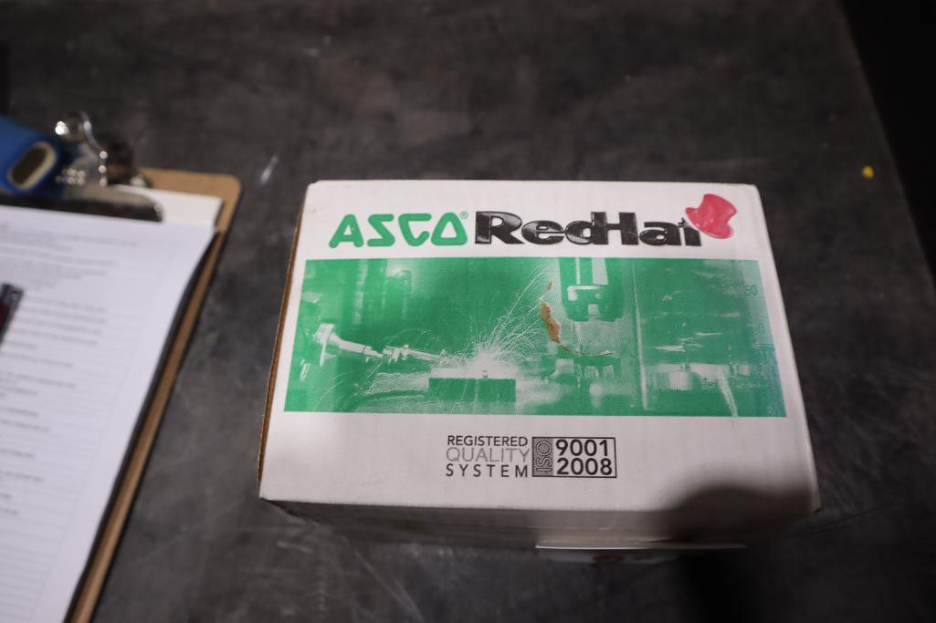 LOT OF (15) Asco Red-Hat 8300G68Ru Solenoid Valve 60 Psi, 1/2" Pipe 20.14 Watts NEW