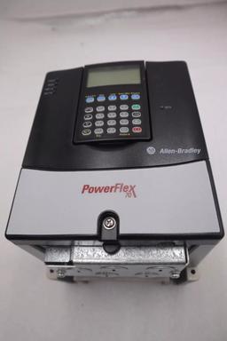 ALLEN BRADLEY 20AD8P0A3AYNANC0 POWERFLEX 5 HP DRIVE NEW