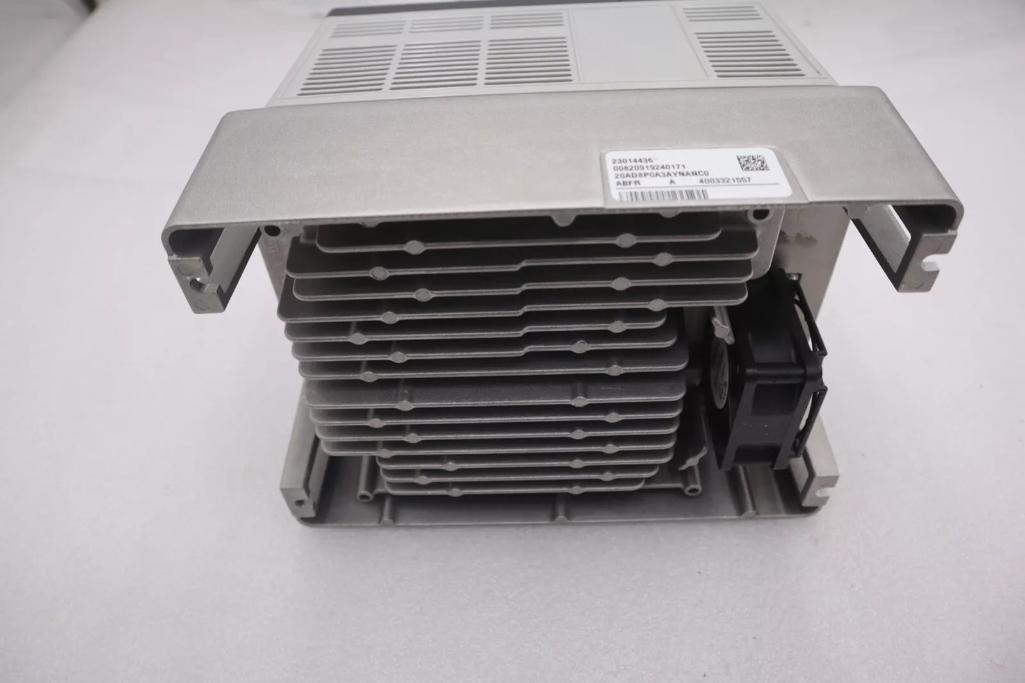 ALLEN BRADLEY 20AD8P0A3AYNANC0 POWERFLEX 5 HP DRIVE NEW