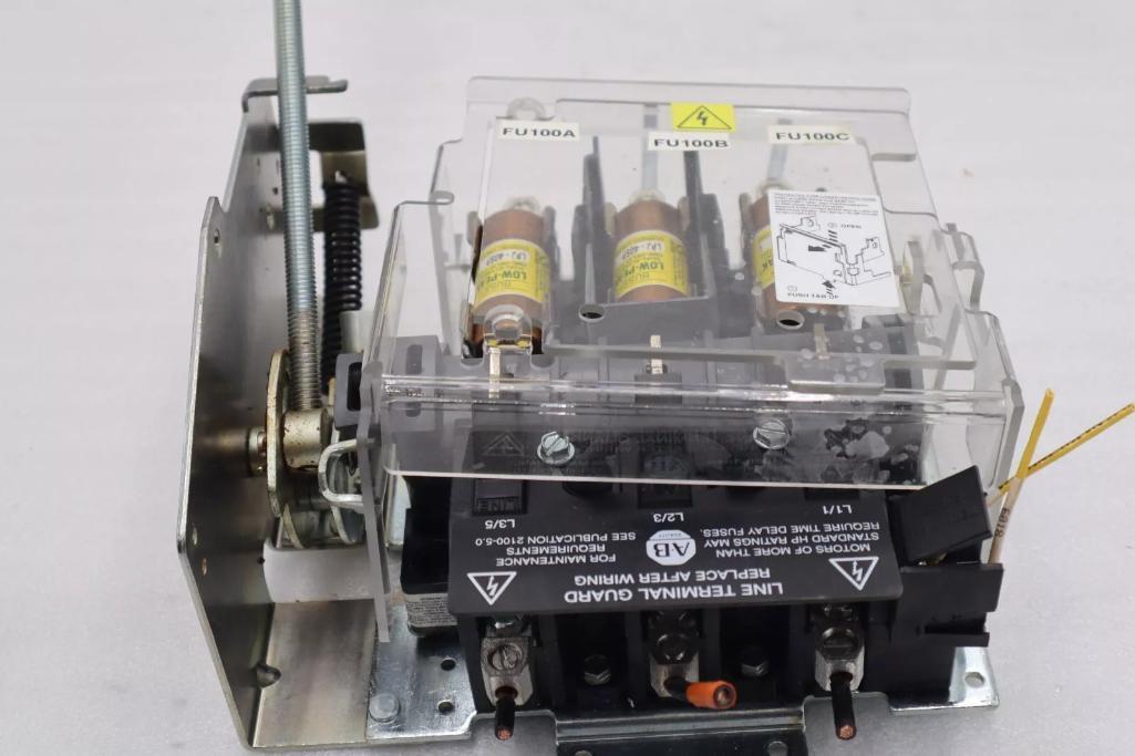 ALLEN BRADLEY 1494V-DS400 /1494V-FS60 DISCONNECT SWITCH / A 400A 600V