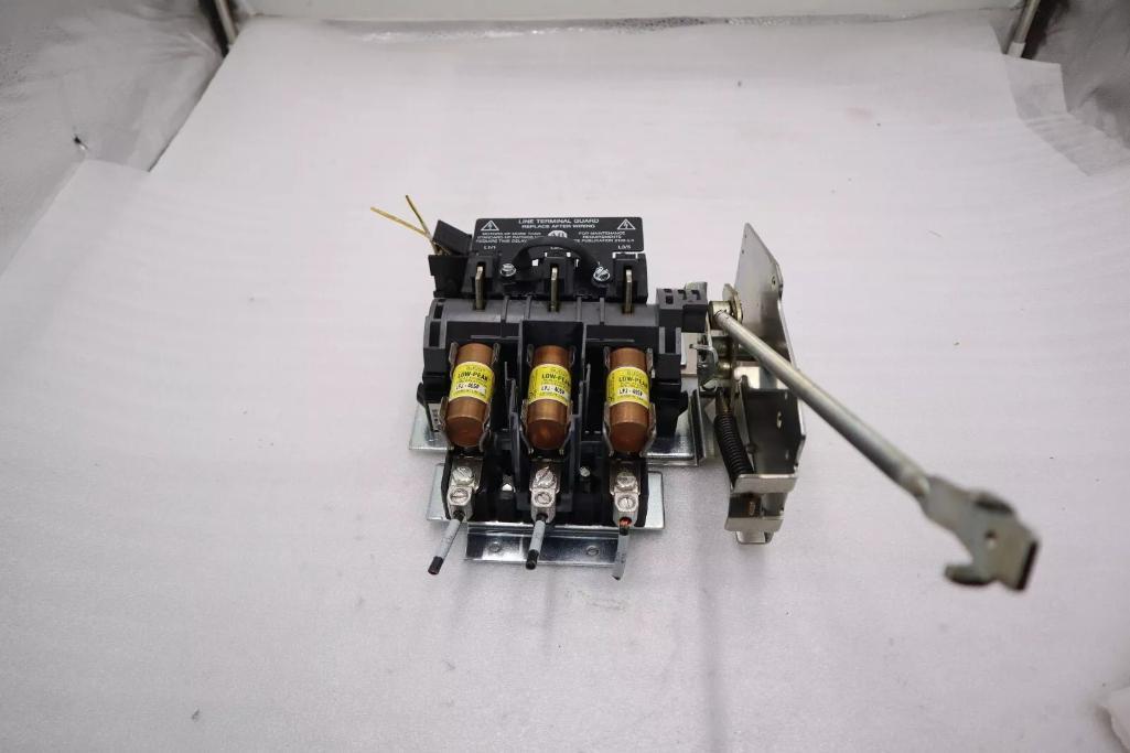 ALLEN BRADLEY 1494V-DS400 /1494V-FS60 DISCONNECT SWITCH / A 400A 600V