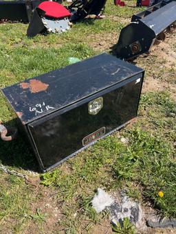 tool box 18 inches x 3 foot