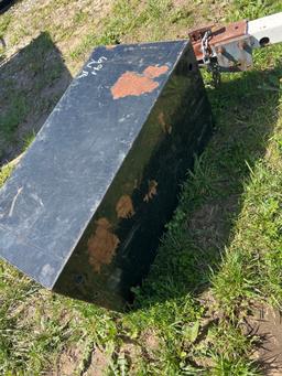 tool box 18 inches x 3 foot