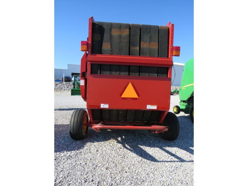 2011 NH BR7090 ROUND BALER