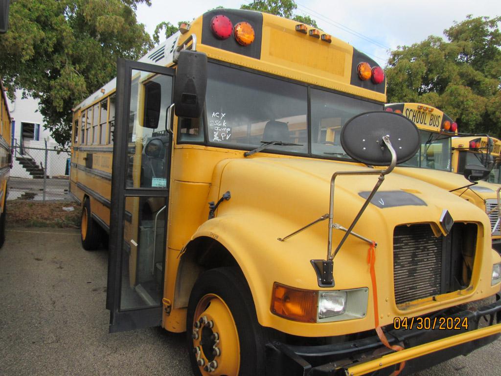 2003 International School Bus