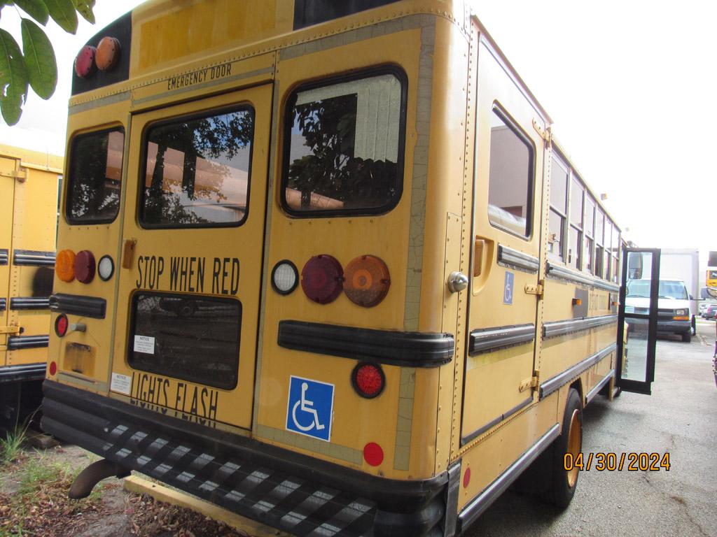 2003 International School Bus