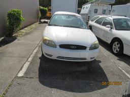 2005 Ford Taurus SE