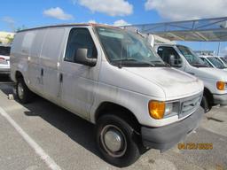 2005 Ford E-350 Super Duty Van