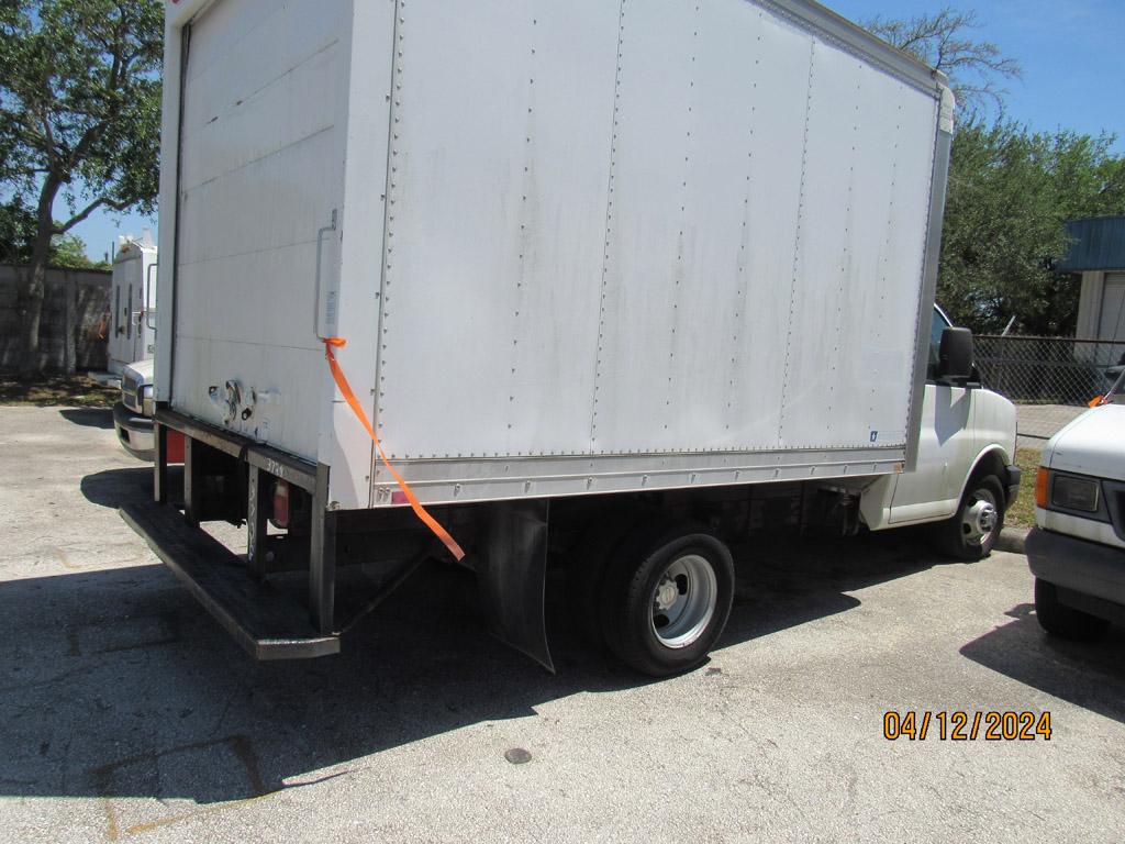 2007 Chevrolet 3500 Cab & Chassis High Cube Van