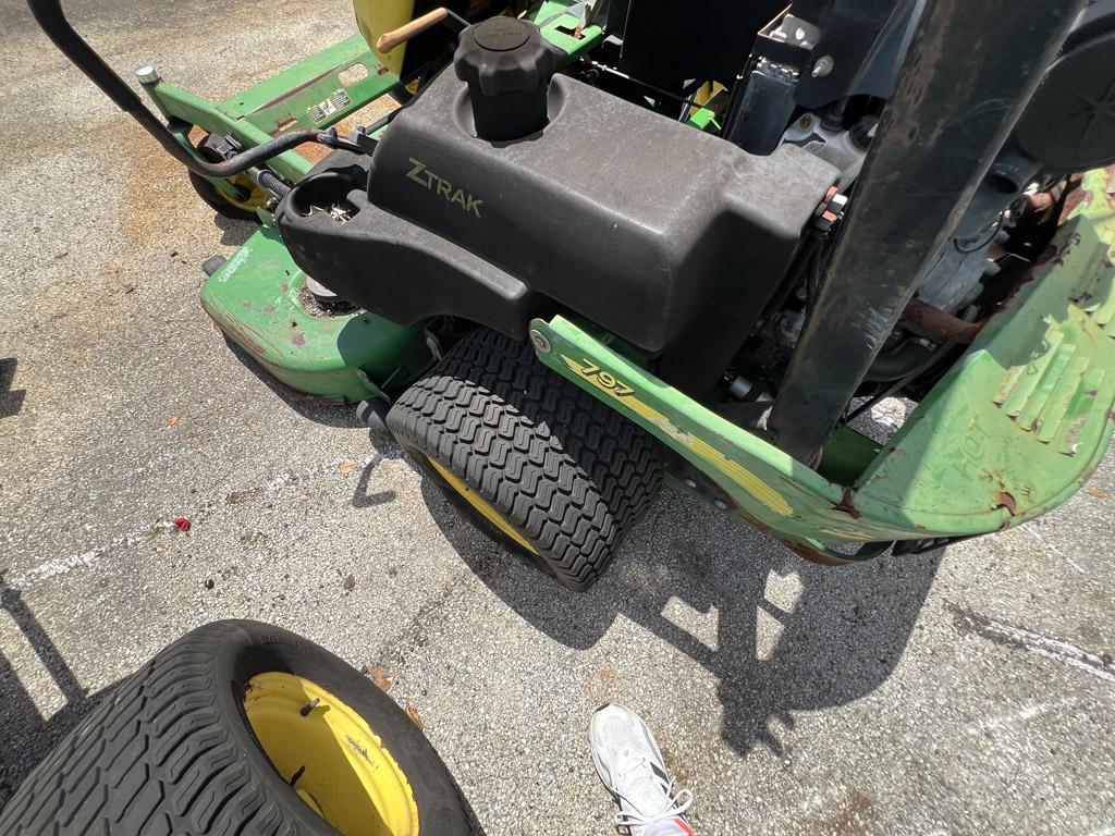 2007 John Deere ZTRAK Commercial Mower