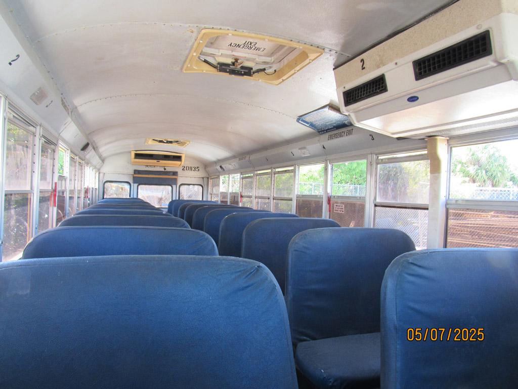 2001 International Amtran School Bus